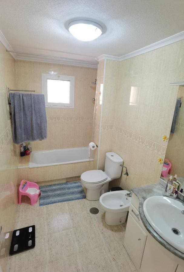 Apartament Z Duzym Tarasem Na Pieknym Osiedlu Oriola  Exterior foto